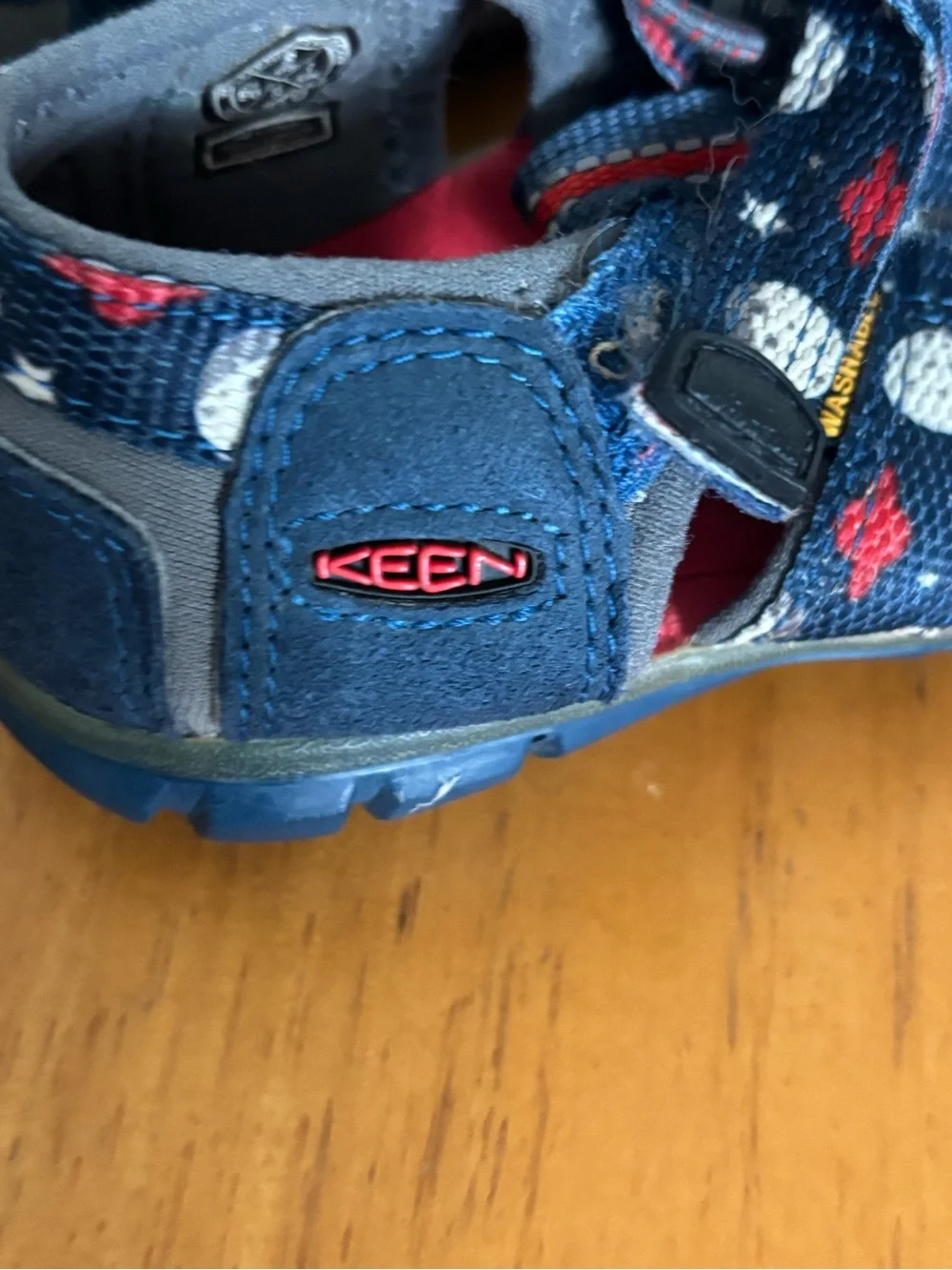 Keen closed toe